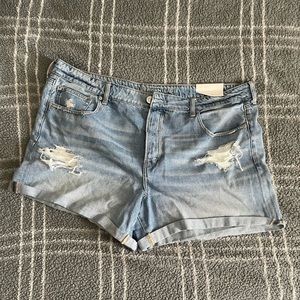American Eagle button fly Tomgirl Midi jean shorts 22